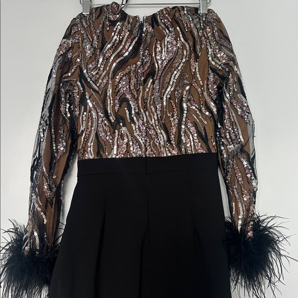 LAVISH ALICE Elegant Black and Brown Feathered Dress - Picture 8 of 11